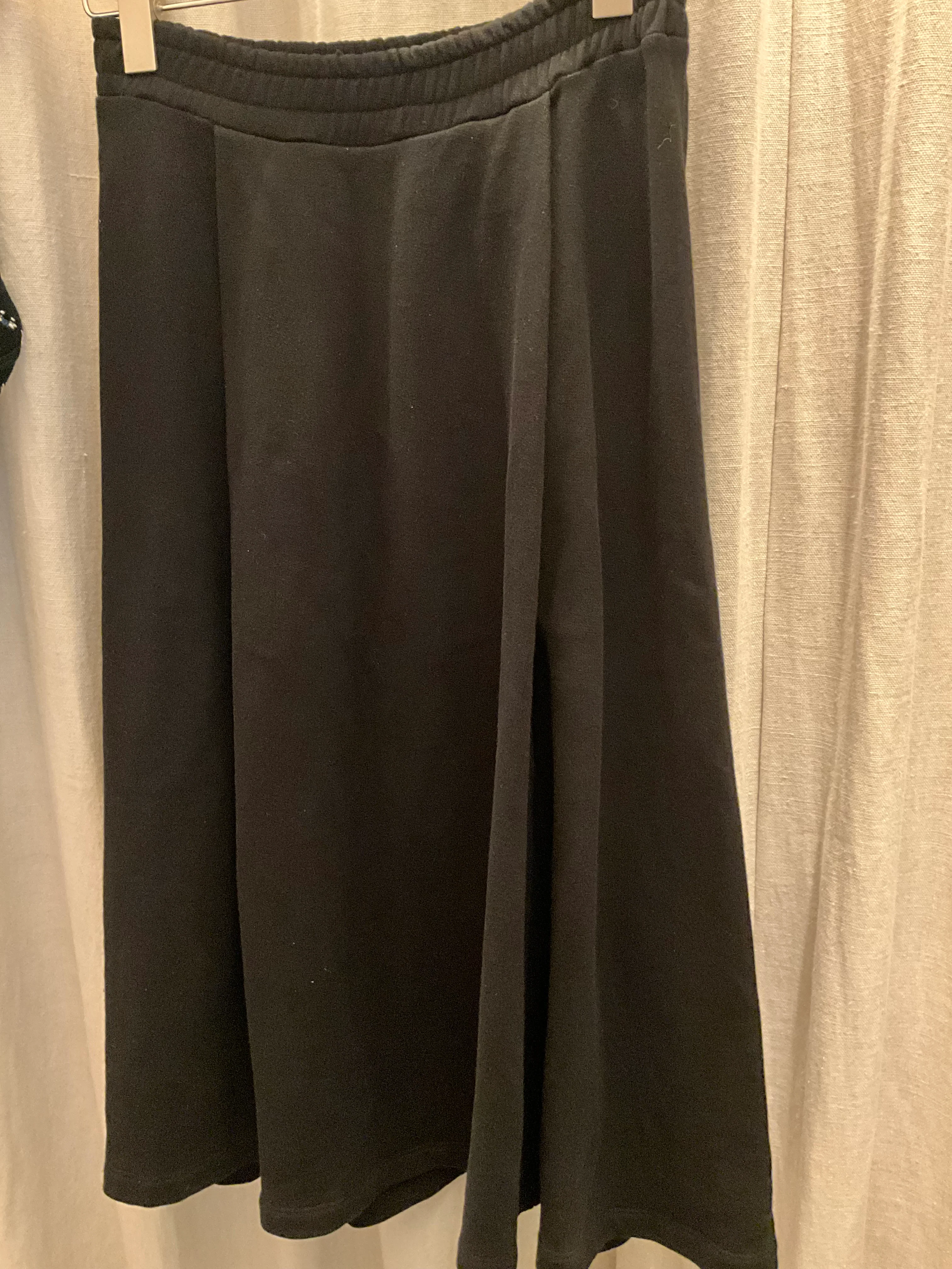 Capture Skirt - Image 4